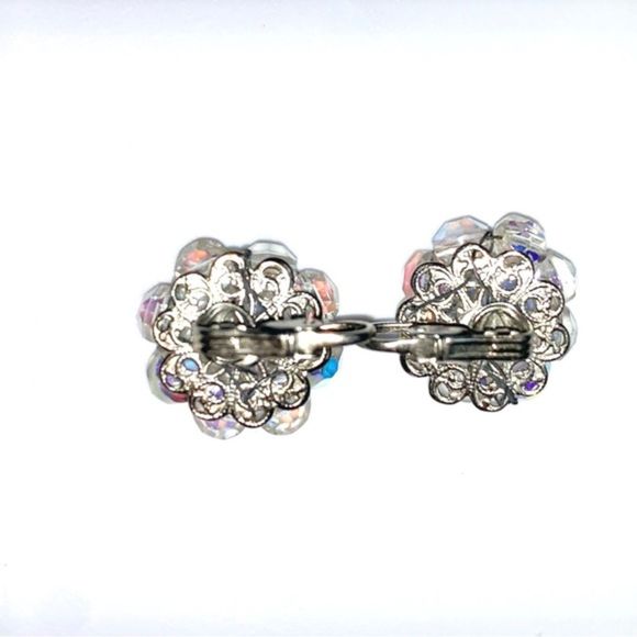 Vintage Aurora Borealis Clip On Clear Crystal Beaded Flower Earrings - Picture 3 of 3
